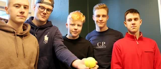 Padelboomen gav UF-företaget den smarta idén: "Har sett hur mycket bollar som slängs"