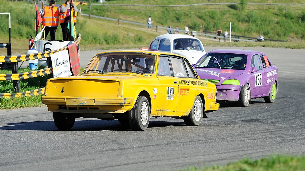 Skellefteå MS Jörgen Boström kom trea i 2150-klassen i sin gula Volvo 240.