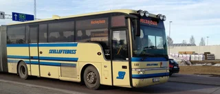 Frågetecken för hockeybussarna