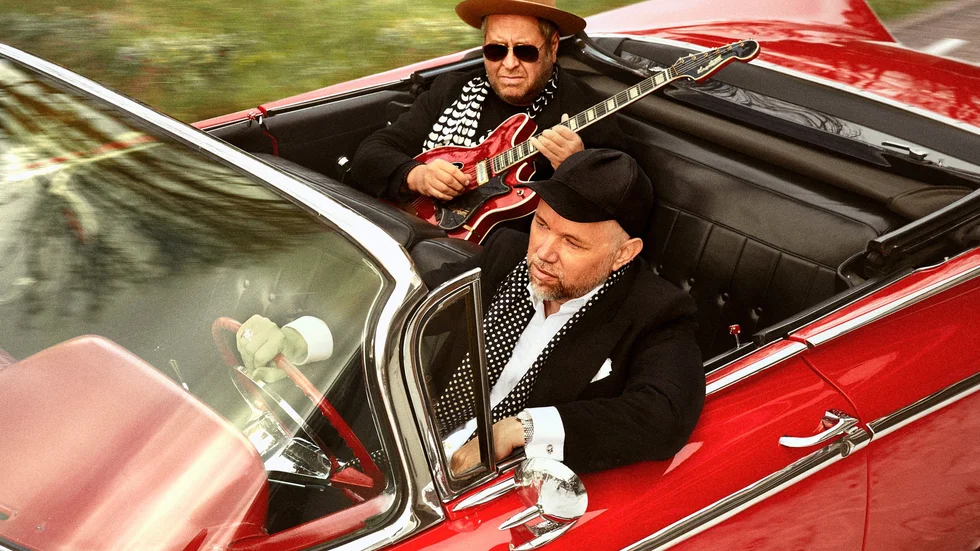 Mauro Scocco och Tomas Andersson Wij åker på sommarturné. Pressbild.