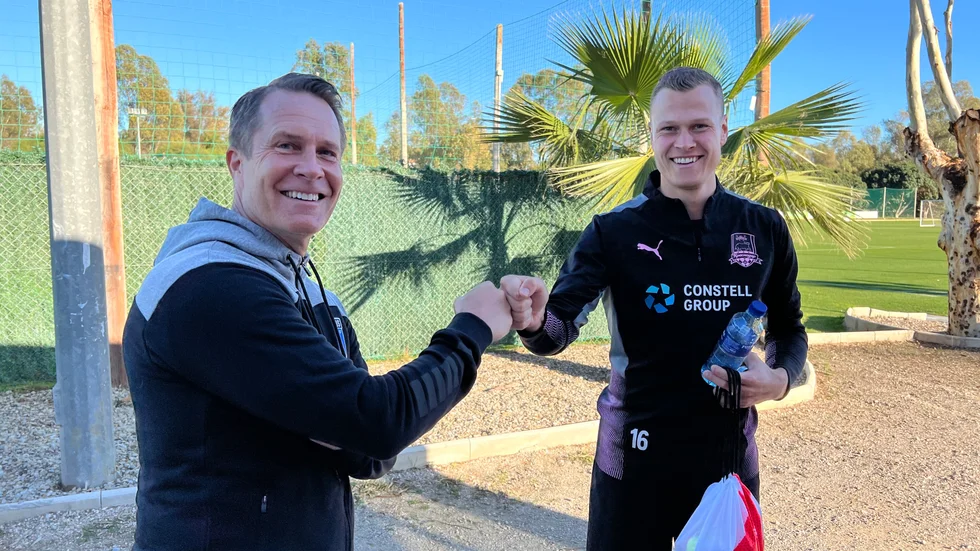 Ola Andersson tillsammans med Viktor Claesson.