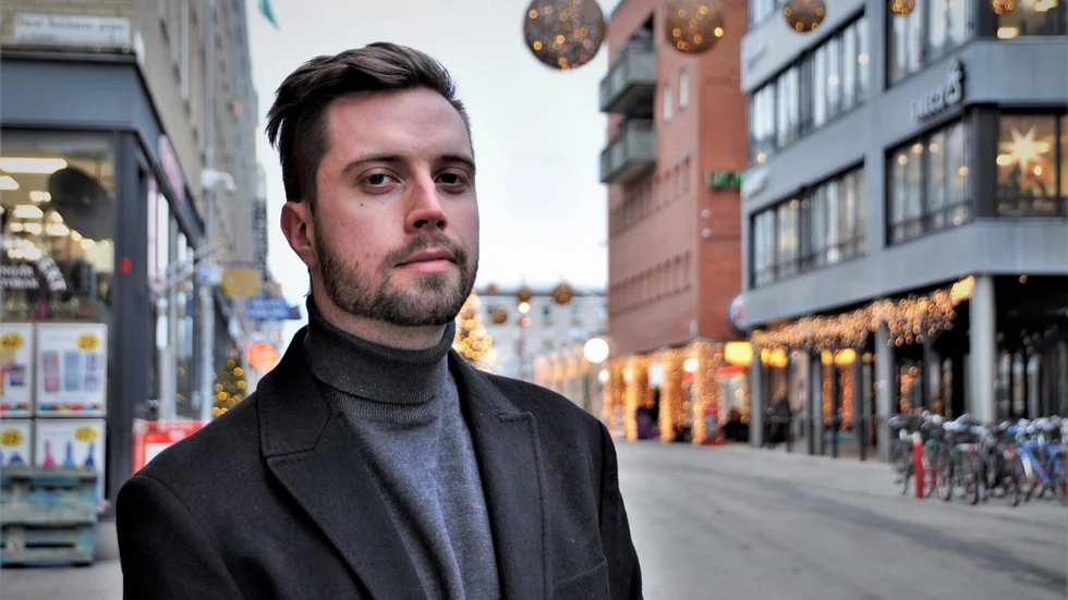 Markus Sjölén Gustafsson från Uppsala vann riksdagens uppsatstävling för sin masteruppsats "'Fully Acceptable'. Policies on Homosexuality in the Swedish Parliament between 1933-2010".