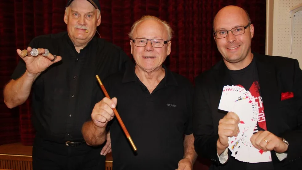 Tre 50-årsjubilerande trollkarlar i Norrköping, från vänster Tim Star, Ulf Kjell-Berger och Martin Nilsson.