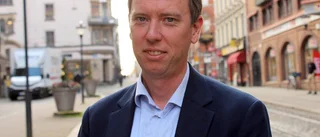 Skjuter på röstningen