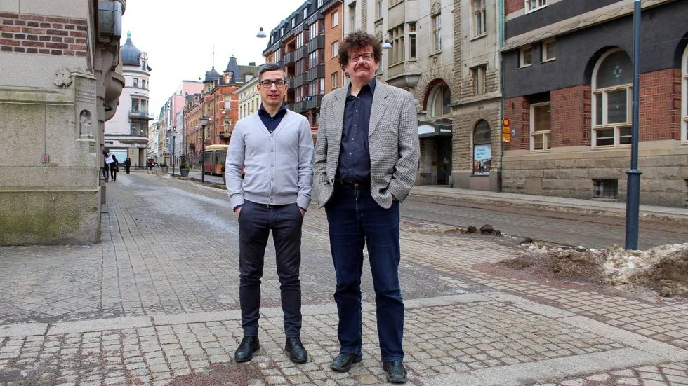 Kommunens ekonomidirektör Petter Skill och kommunstyrelsens ordförande Lars Stjernkvist (S).