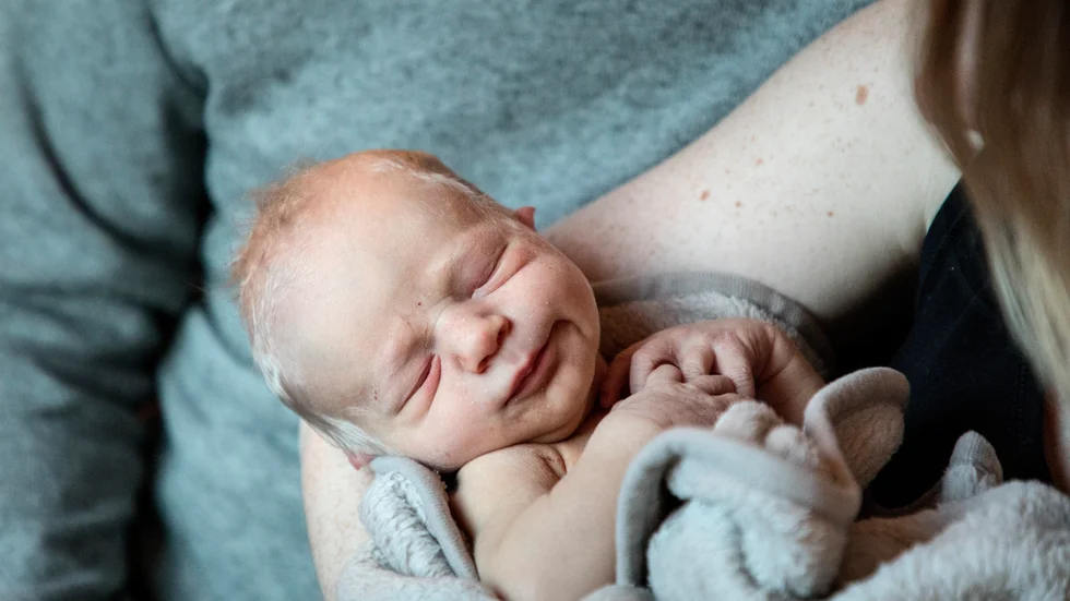Ella och Signe har fått se sig nedpetade från namntoppen i Piteå. På pojksidan har Lucas klättrat från tredje till första plats.