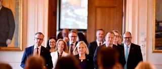 Veronica Palm: Befriande att partierna visar korten för väljarna