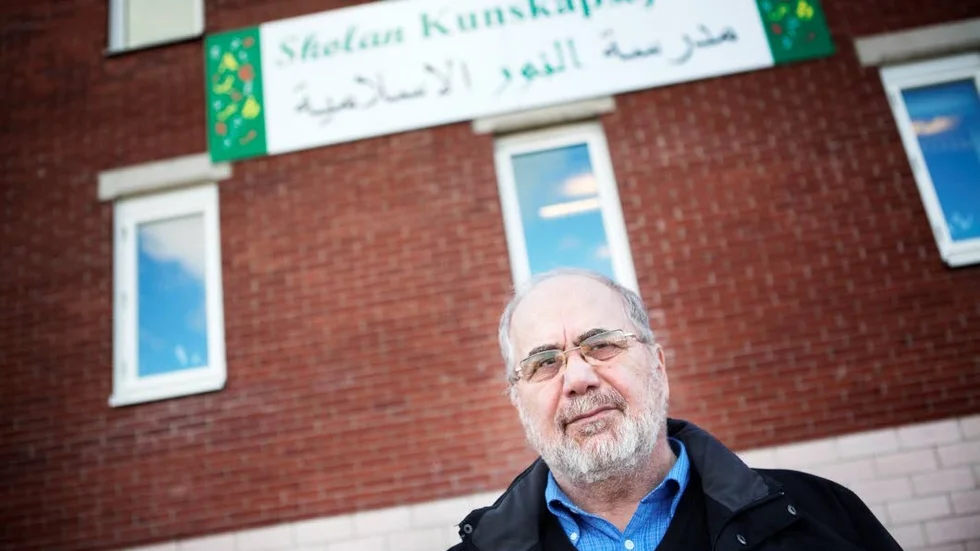 Tacksam. För att Skolinspektionen har varit på skolan. Det är huvudmannen bakom Kunskapsljuset Isam Bardaqji.