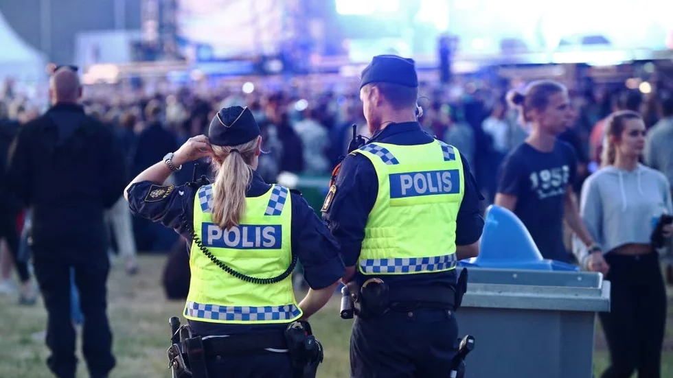 Polisvåld. Våld och hot mot polisen ökar, enligt en undersökning från polisförbundet.