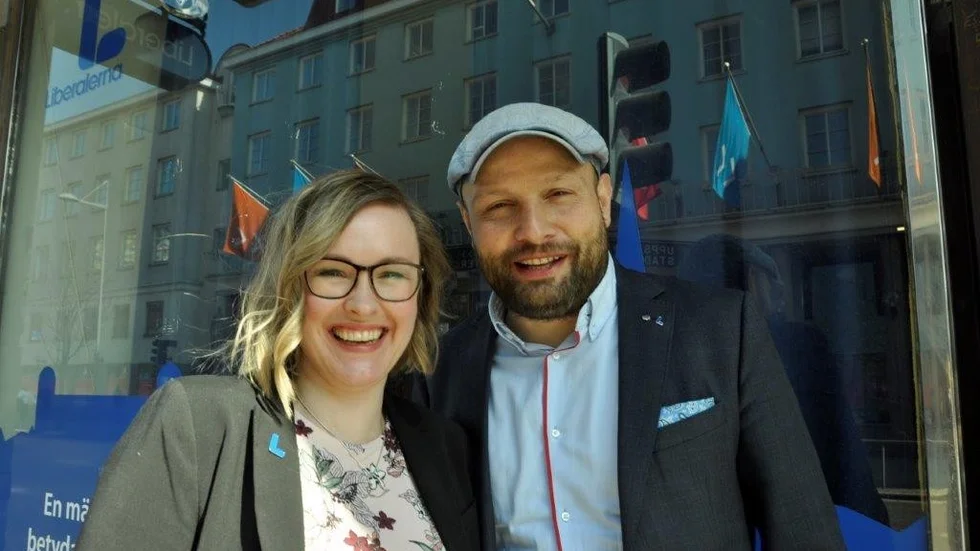 De liberala politikerprofilerna Helena Hedman Skoglund och Mohamad Hassan har startat ett bolag i ihop. Hedman Skoglund har även rekryterats av konsultbolaget Stratminds.