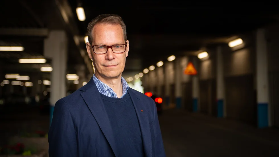 S kommer att riva upp beslutet om upphandlad hemtjänst om de kommer i majoritet, det säger Mikael Sanfridson (S) vice ordförande i äldrenämnden.