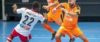 Orahas hattrick räckte inte – AFC föll med sekunder kvar