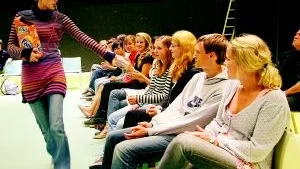 TEATER SOM FÖRÄNDRAR. Angeredsteaterns The Mental State of Gothenburg skakar om i grunden. Foto: Angereds teater