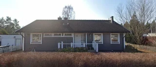 114 kvadratmeter stort hus i Slottsskogen, Skokloster sålt för 2 800 000 kronor
