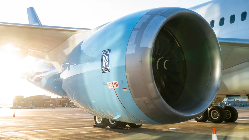 Rolls-Royce, stor tillverkare av flygplansmotorer, planerar omstruktureringar för att bryta förlustsviten. Arkivbild