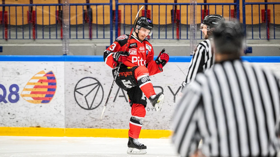 Jesper Ylivainio, tidigare poängkung i Piteå Hockey, är klar för Bodens IK i division 3. (Arkivbild)