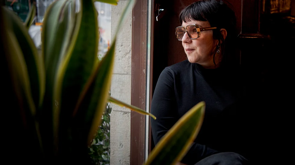 Efter att ha synts i "På spåret" är det dags för nästa breda tv-program då Sara Parkman är gäst i "Jills veranda".