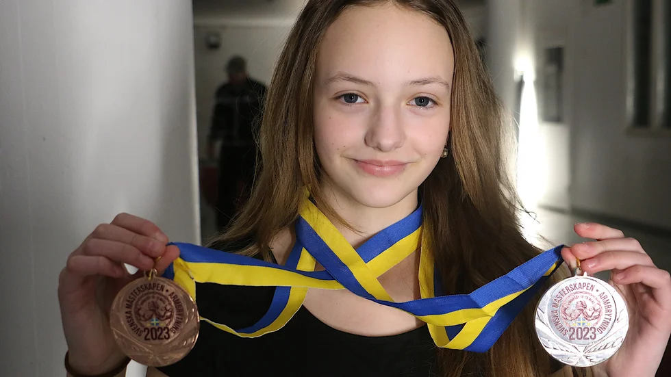 Hemmabrytaren Effie Horste slog till med ett brons och ett silver i klassen för 15-årsjuniorer. Hon har ett helt år till på sig i klassen och nästa år är målet att komplettera samlingen med ett guld också.