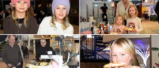 Roboten Robban fixade våffelfesten