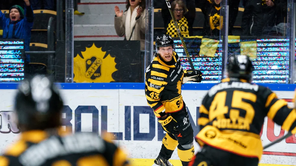 Filip Sandberg avgjorde på övertid i den femte kvartsfinalen.