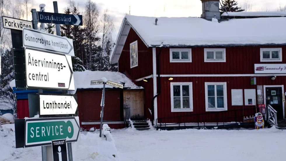 CENTRUM. I Gunnarsbyn finns en lanthandel, Gunnarsby Livs. Den är nu till salu. Foto: Maria Dahlgren