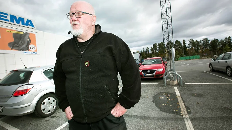 Arg. Veteranbilsälskaren Mats Eriksson rasar mot att någon anmält honom till miljönämnden.