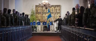 Här tar 138 värnpliktiga emot sina baskrar – och blir soldater: "Man måste vilja klara det"