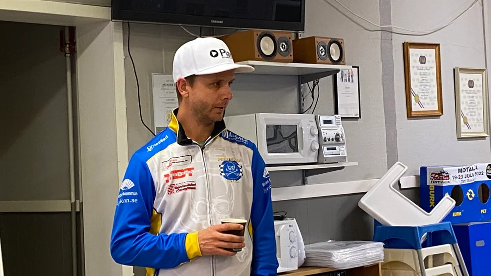 Piraternas lagledare Daniel Davidsson berättar att matchflytten är klar. Det blir 21 juni som Motalalaget kör mot Eskilstuna Smederna på Auto-Experten arena.