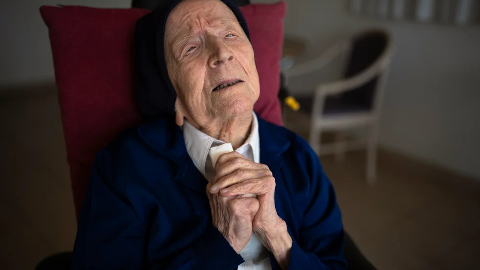 Lucile Randon, som nu har avlidit i en ålder av 118 år, på en bild från i fjol. Arkivbild.