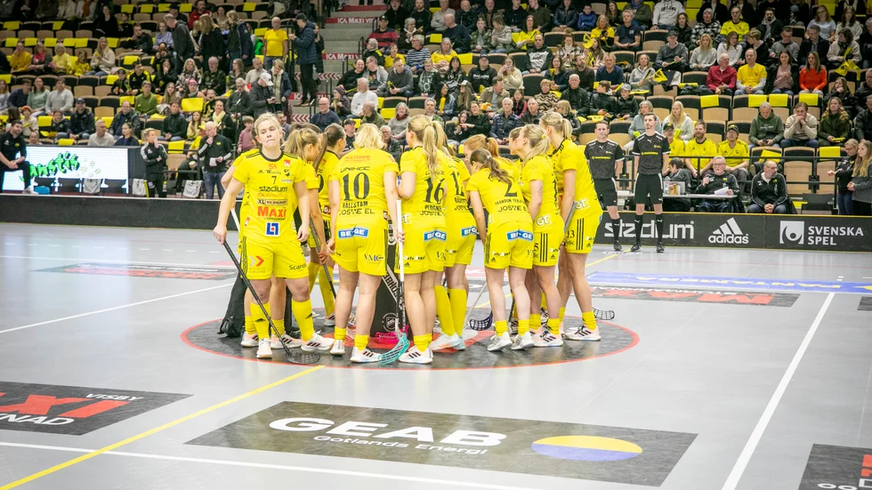 Endre blev utslagna av Rönnby inför storpublik hemma i Ica Maxi Arena. 