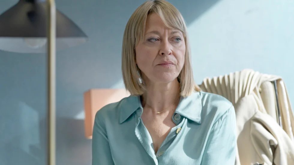 Nicola Walker spelar huvudrollen som Hannah i den hyllade tv-serien "The Split" som visas i SVT och SVT/Play.