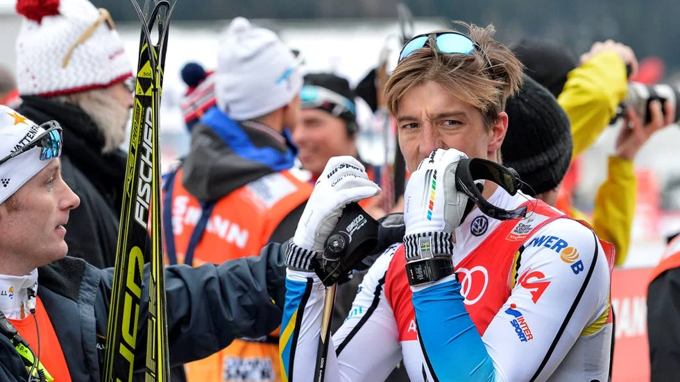 Ligger fyra. Calle Halfvarsson är i allra högsta grad med i toppstriden av Tour de Ski.
