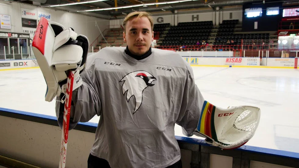 Talang. 20-årige Arvid Stenmark är Kiruna IF:s målvakt. Den unge västerbottningen hade en bra säsong ifjol – och blir viktig i kampen om en av platserna                              i nästa säsongs hockeyallsvenska.