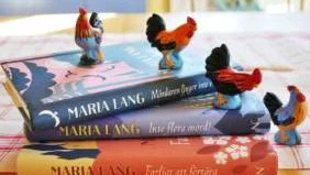 Maria Lang ges ut igen, men omslagen är inte lika vackra som originalsutgåvornas.