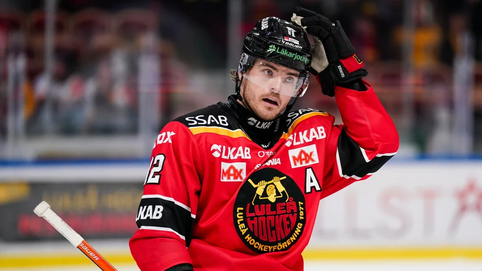 Oscar Engsund är frustrerad över Luleå Hockeys prestation mot Brynäs.