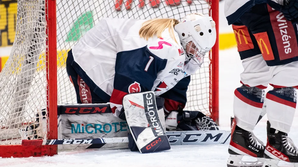 Ebba Svensson-Träff storspelade mot Leksand och höll nollan, men fick det svettigare mot Brynäs.