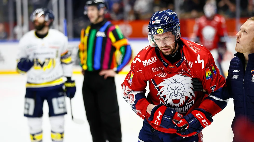 Broc Little efter smällen som sänkte LHC-forwarden i lördags. Nu är frågan om han är tillbaka i spel redan mot Färjestad på tisdagen.