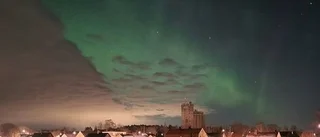 Bilden från nattens mäktiga norrsken över Grillby