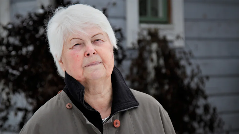 "Att flytta till Heby för oss i Östervåla är som att flytta till en annan planet", säger Barbro Öman, ordförande för Östervåla utvecklingsråd. Hon och maken Nils Öman bor i Lindsbro.