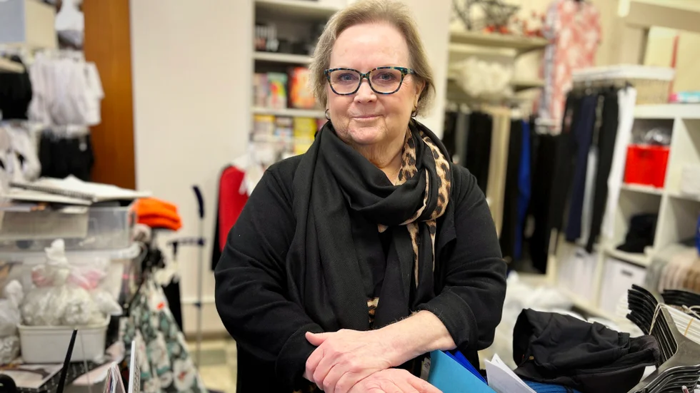 Ingrid Jahrls klädbutik i centrala Mjölby stänger i september. Enligt tidigare besked skulle den stängas redan i våras, men sjukdom och plötslig lagerökning satte stopp för planerna. 