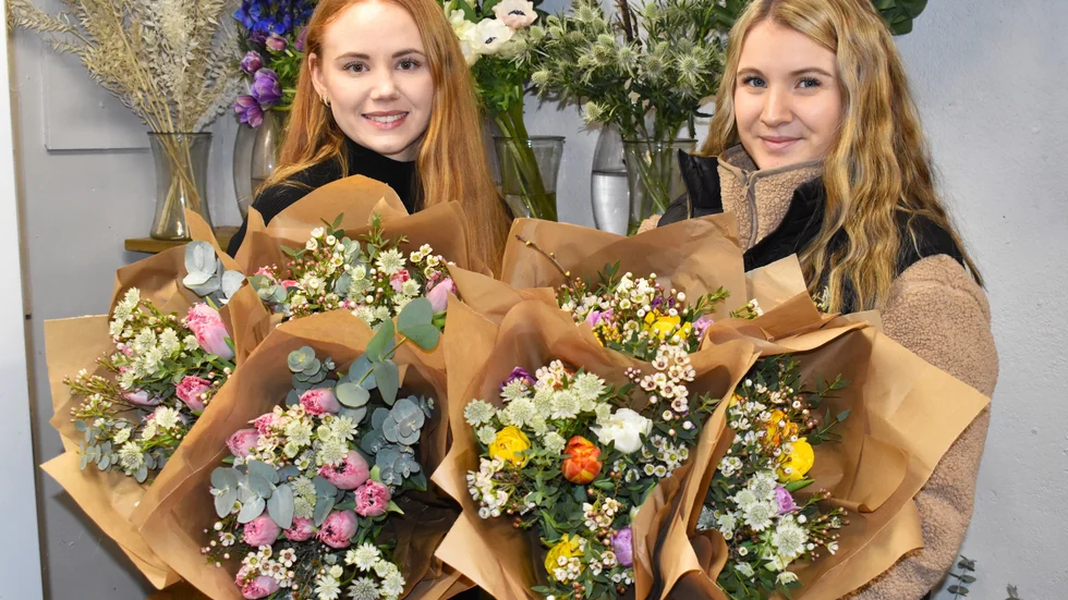 Tulpanernas högtid är här och för floristerna Cornelia Flöisbon och Lovisa Styrbjörn är ruschen i full gång. "Folk älskar tulpaner."