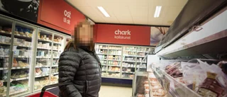 Beas jobb: Är hemlig spion i Linköpings matbutiker