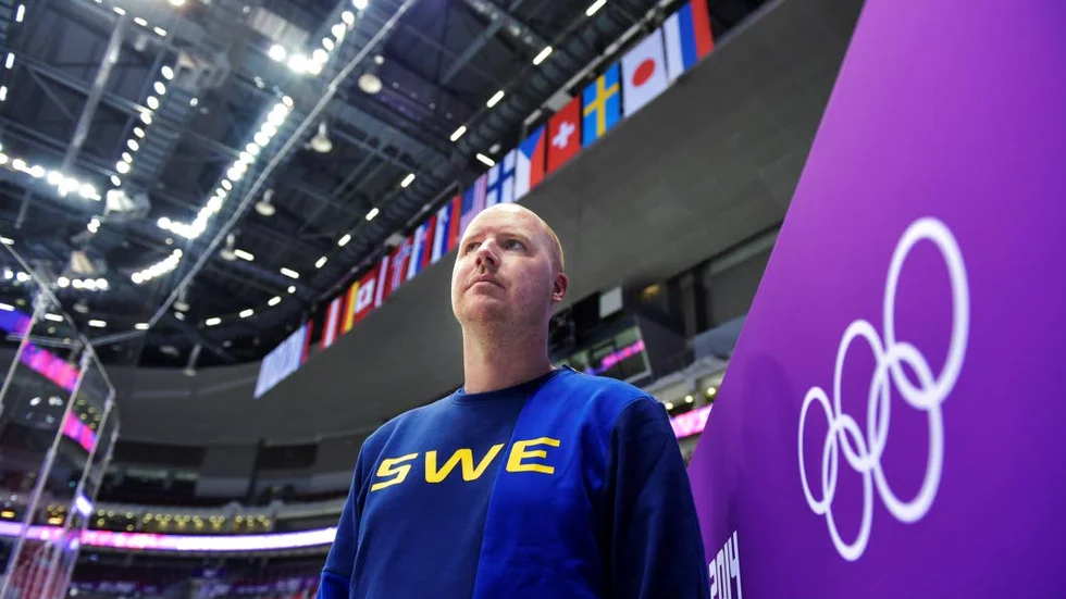 Luleå Hockeys bidrag i Tre Kronor, videocoachen Ulf Engman, ska visa målet som Sverige tycker är regelvidrigt för turneringsledningen.