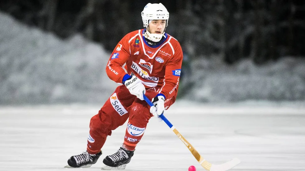 Niklas Gälman lämnar Kalix Bandy.