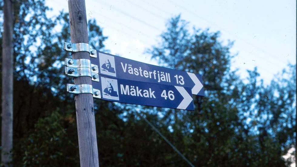 färdriktning. Skyltning i Tjeggelvas.