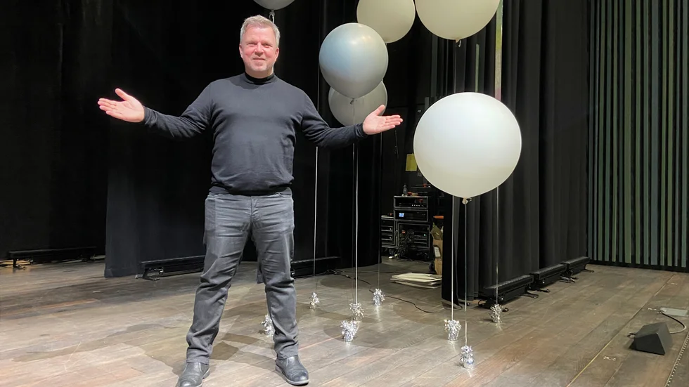 Han vill inte utesluta att det kan komma att bli ett uppträdande av bröderna Herrey på någon av scenerna i Kulturhuset. "Nästa år firar vi 40 år", säger Richard Herrey.