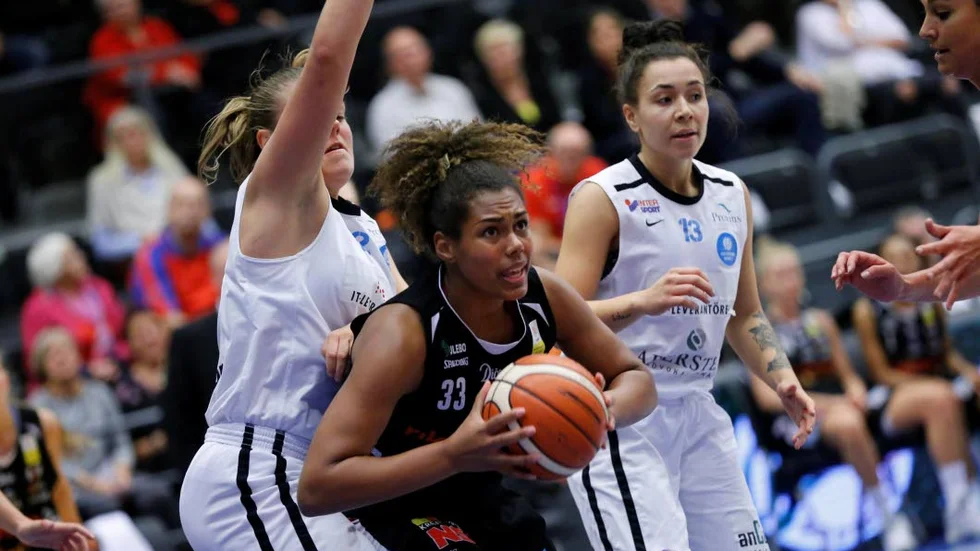 Janis Ndiba.