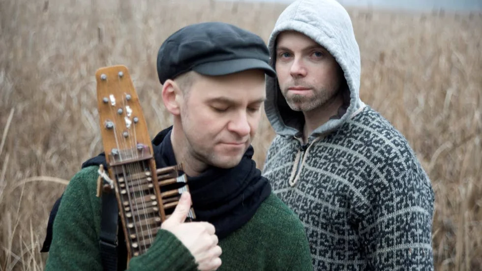Duon Anda. Musikerna Anders Peev och Mattias Ristholm kommer till Norrbotten med musik av den legendariska poeten Lina Sandell.