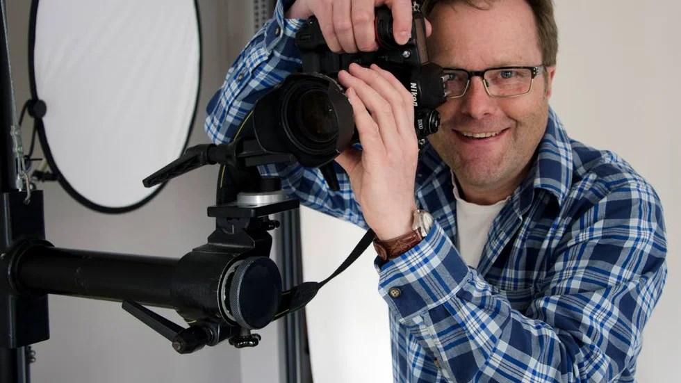 FÖLJER. Genom åren har Kent Tunlind följt flera Kirunabor från dop till bröllop. ”För att ta bra bilder måste man gilla människor och det gör jag”, säger han.