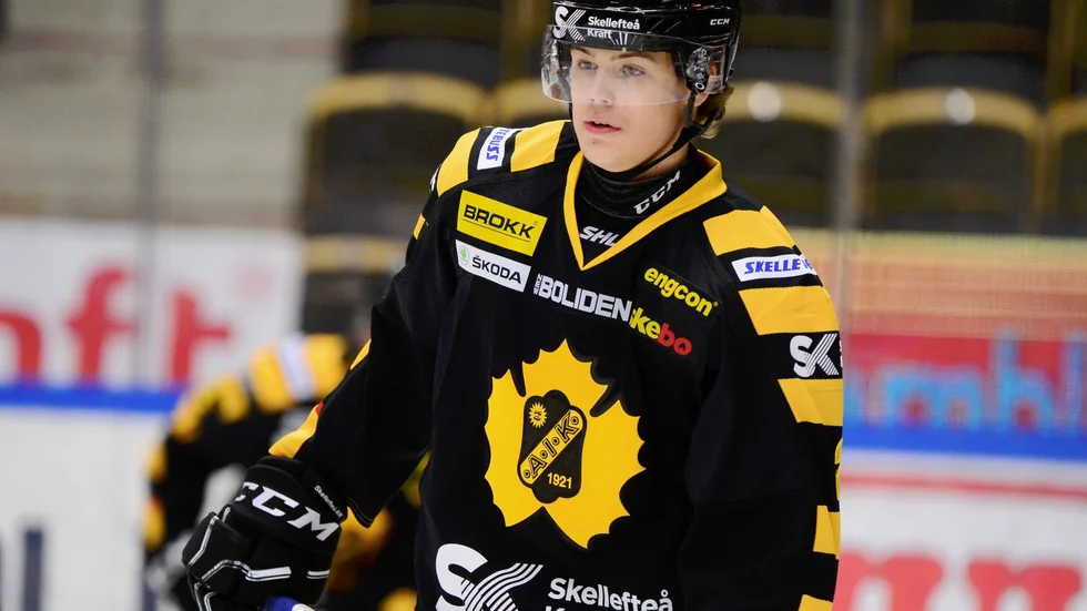 Den tidigare Skellefteå AIK-spelaren är utan kontrakt. 